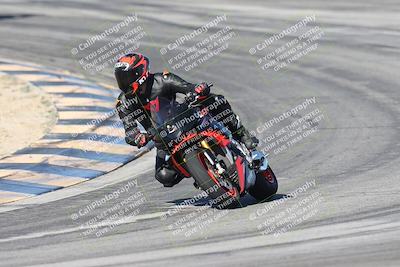 media/Dec-01-2025-Moto Forza (Mon) [[2daa91e15f]]/2-Intermediate Group/Session 2 (Turns 9 and 10)/